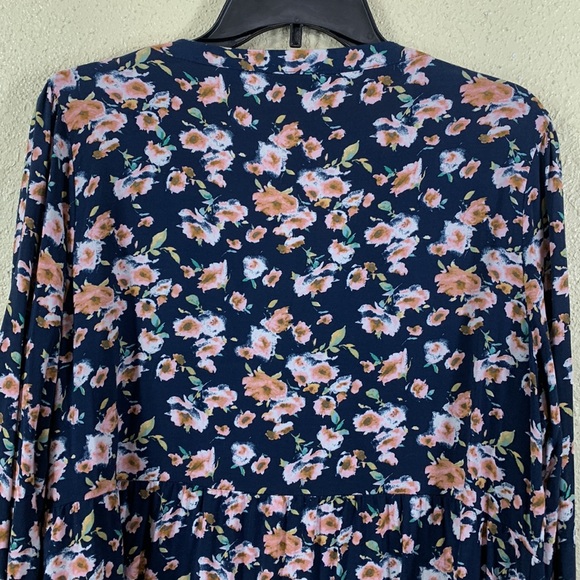 Lauren Conrad Blouse - Picture 11 of 13